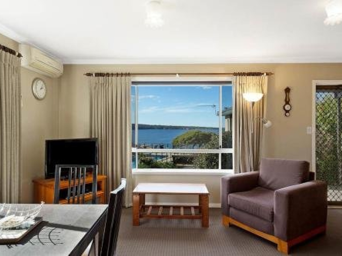 Eagle Peaks at Freycinet