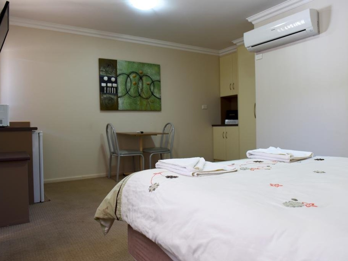 Mid City Motor Inn Queanbeyan
