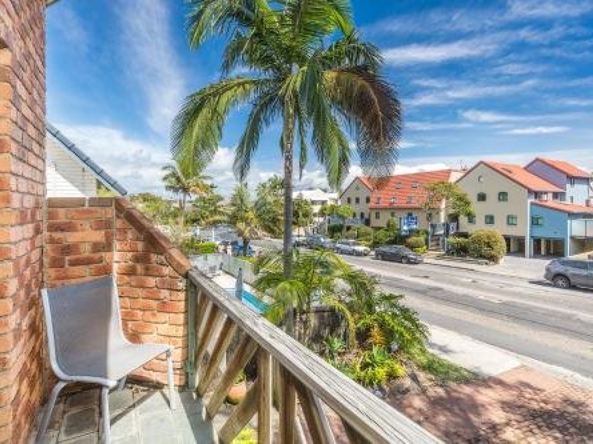 6/34 Lawson Street – Balcony on Lawson