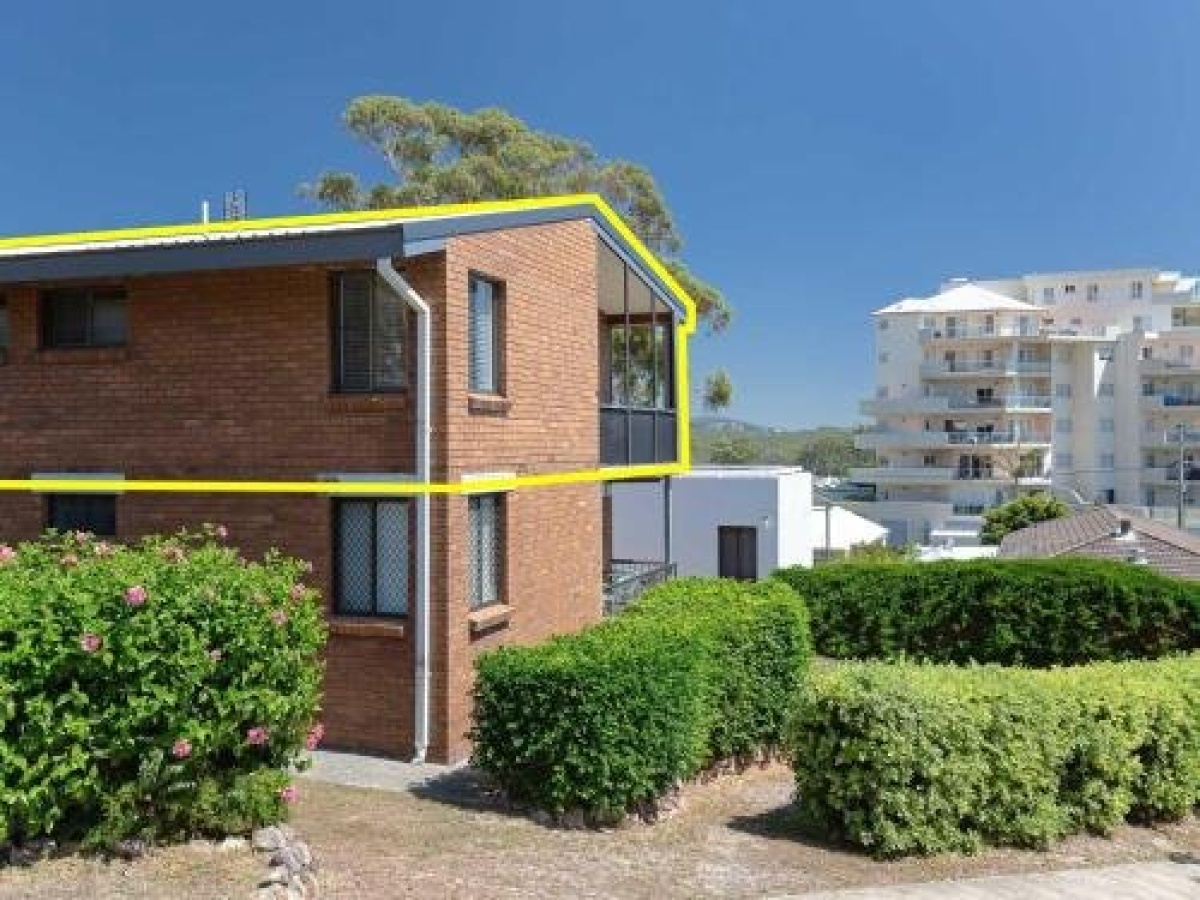 6 ‘Bahia’, 47 Ronald Avenue – fantastic location with filtered water views