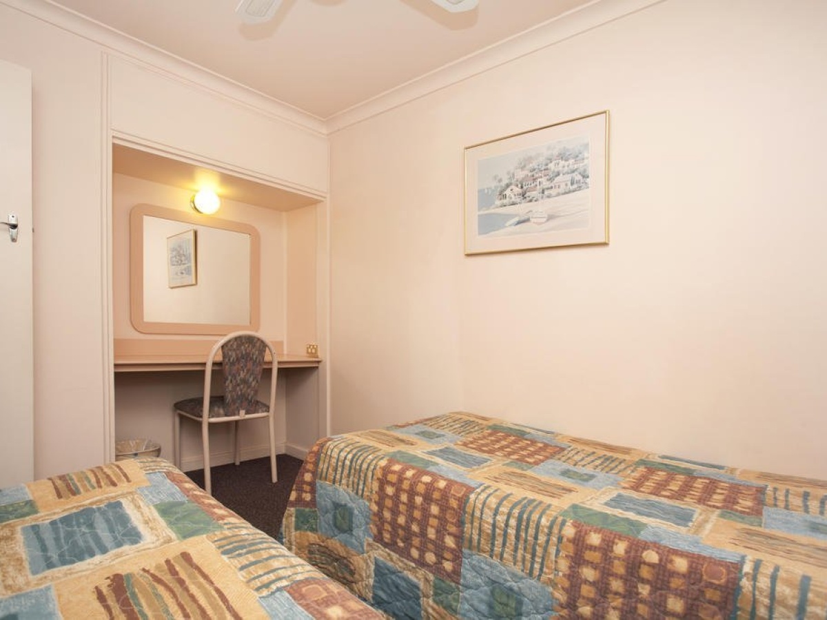 Pacific Motel