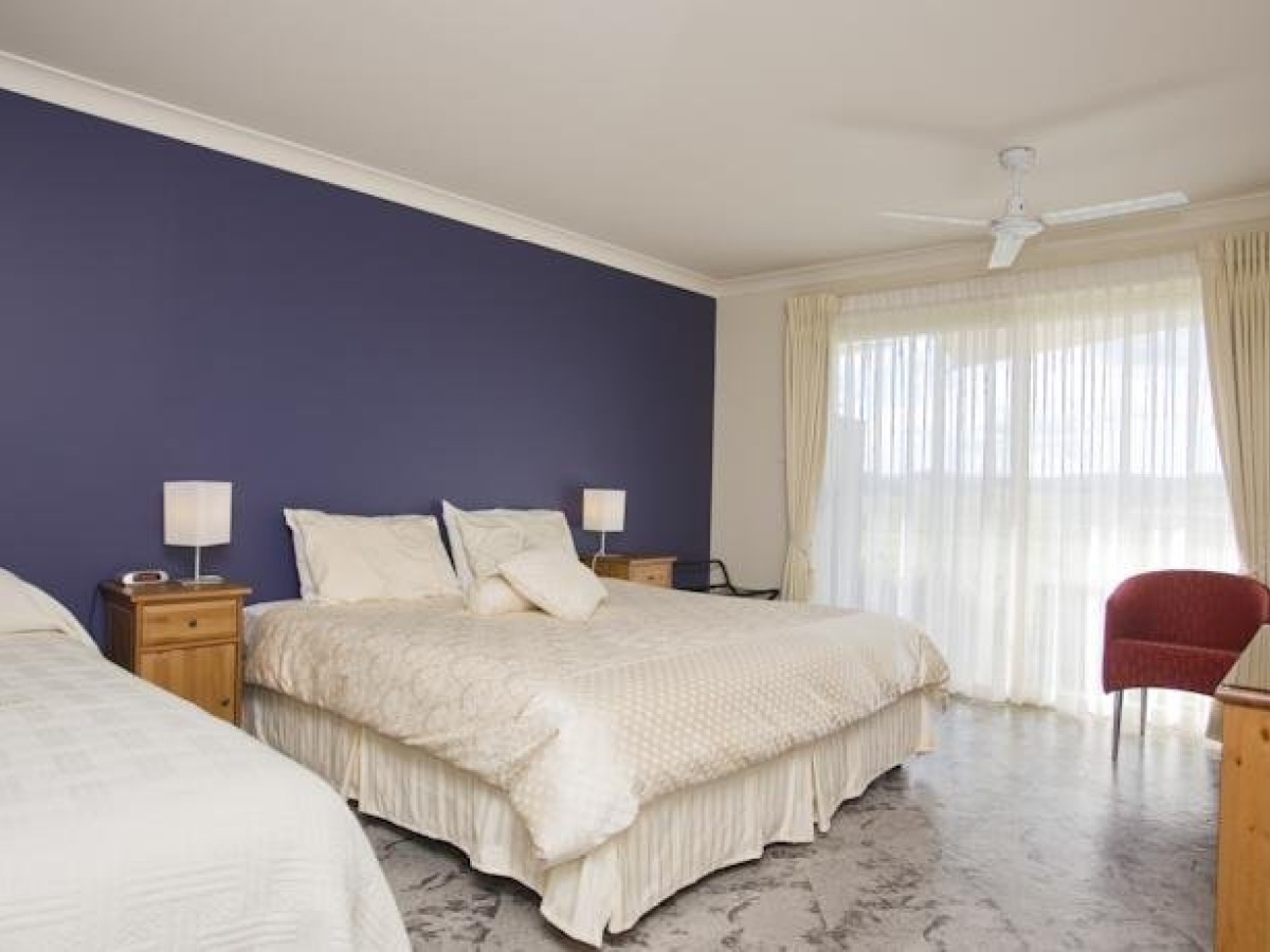 Country Home Motor Inn