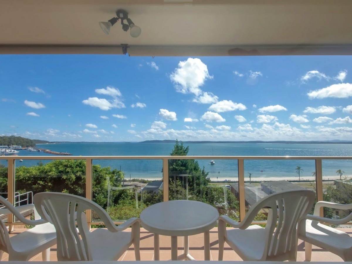2-Bedroom Apartment -Quarterdeck, Unit 3