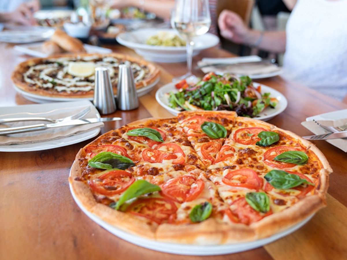 Little C’s Pizzeria & Bar