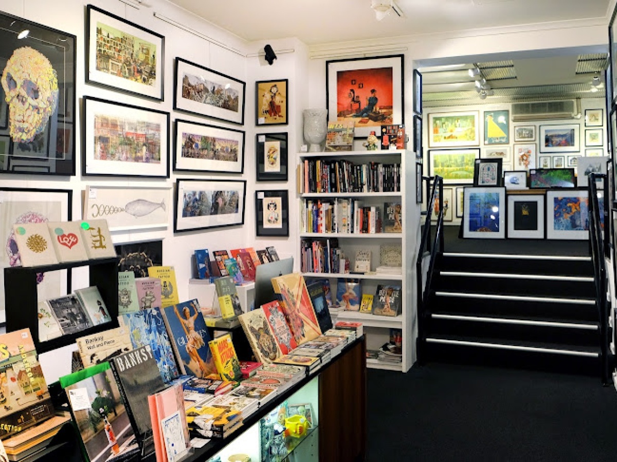 Outré Gallery