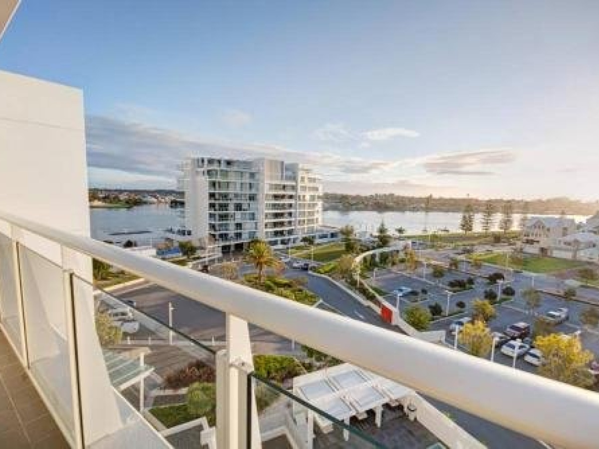 Bayview 701