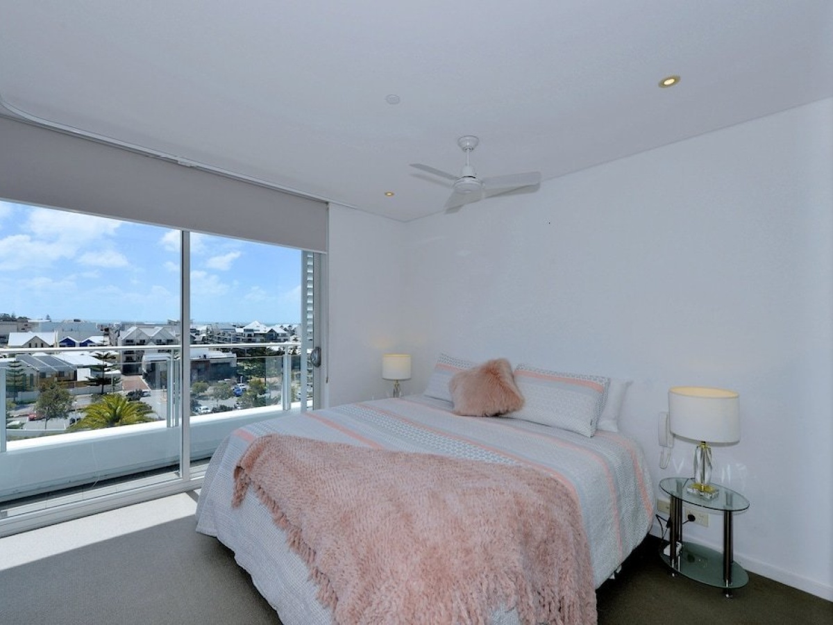 Bridgepoint 1303, Mandurah Town
