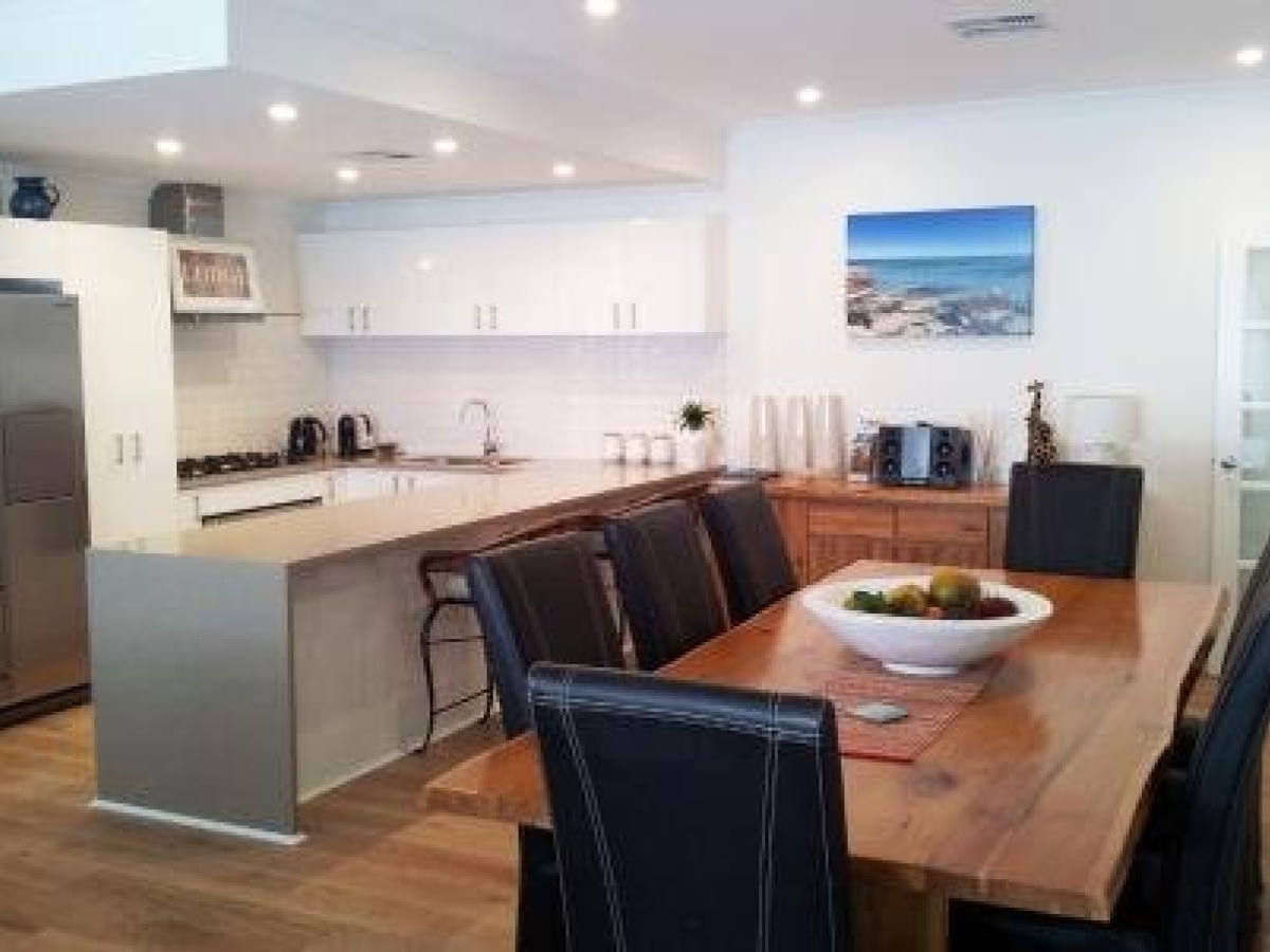 Carool Apartments