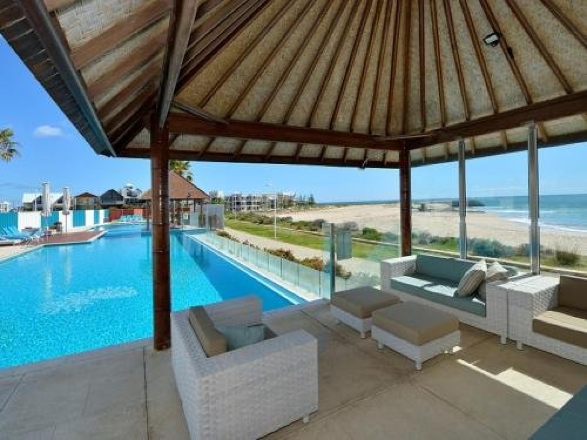 Sea Side 411, Mandurah Town