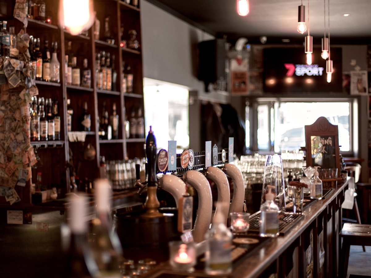 Station Bar & Woodfired Pizza