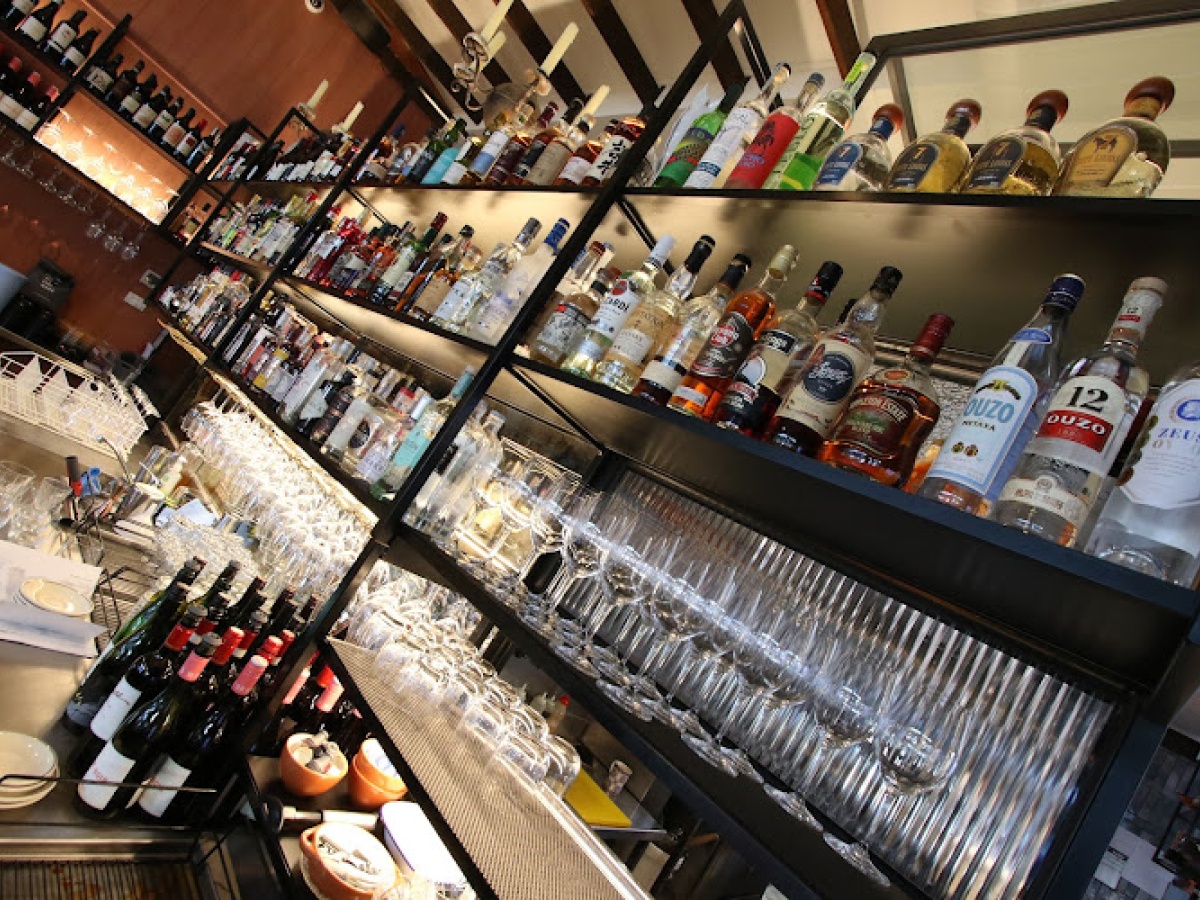 Young’s Wine Rooms