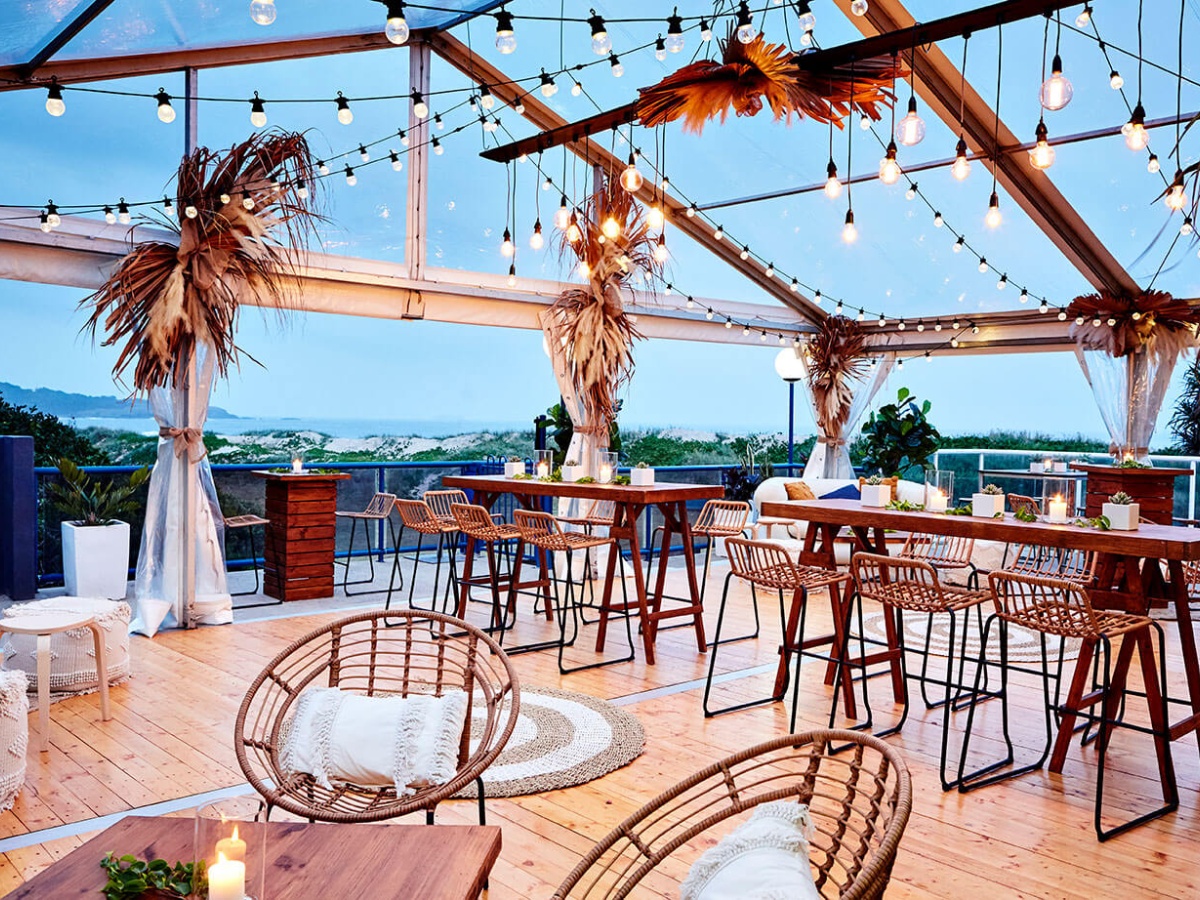 Surf Club Restaurant & Bar