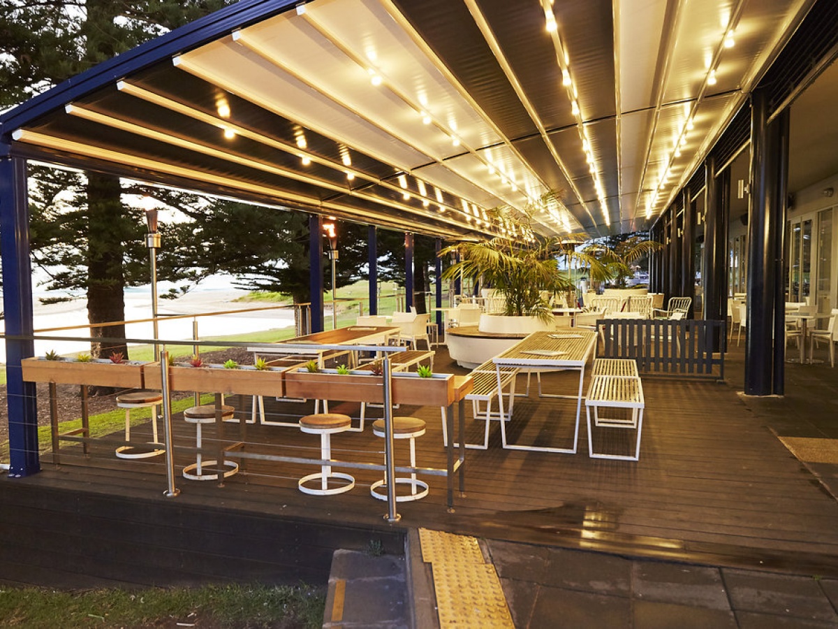 Lagoon Deck Bar