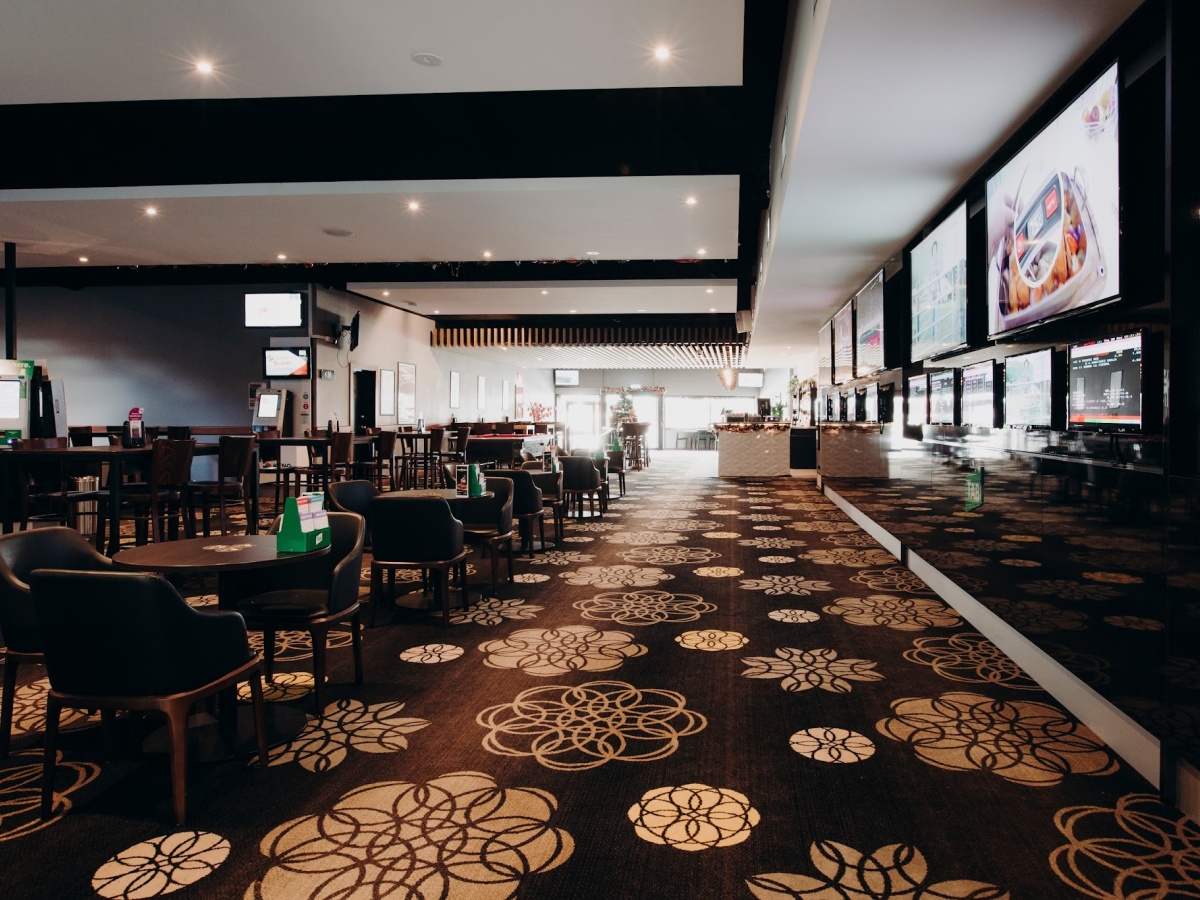 Red Lantern Hotel