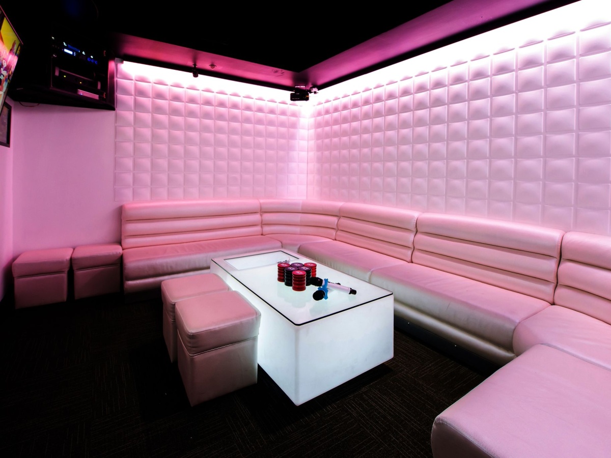 K1 Karaoke Lounge