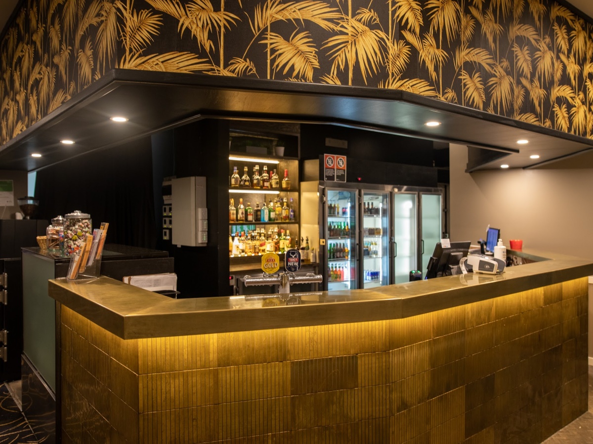 New Victoria Tavern