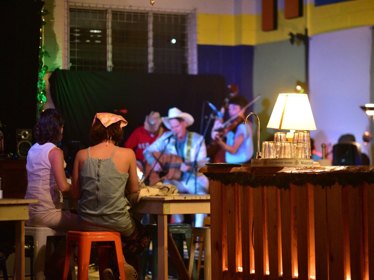 The Cave Inn, Woolloongabba