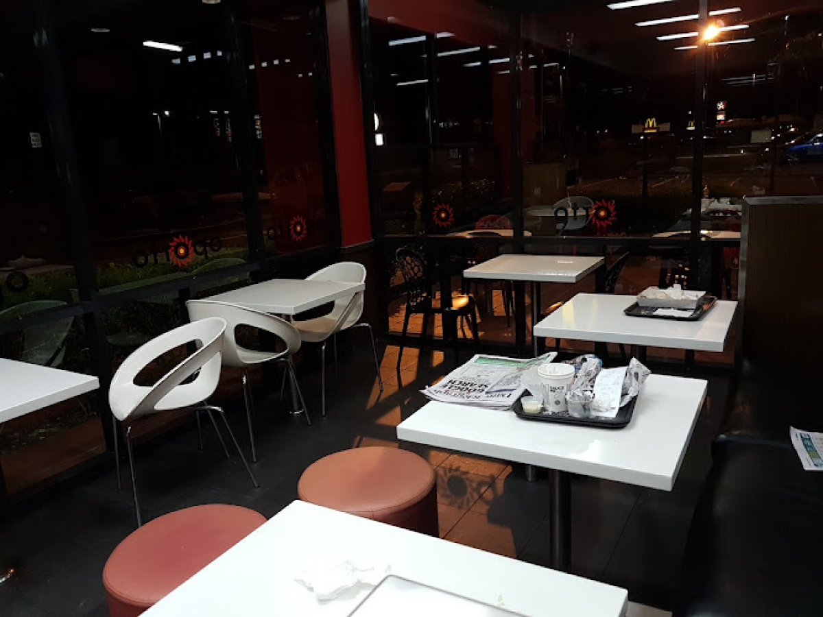Oporto M4 Eastern Creek Drive Thru, Eastern Creek