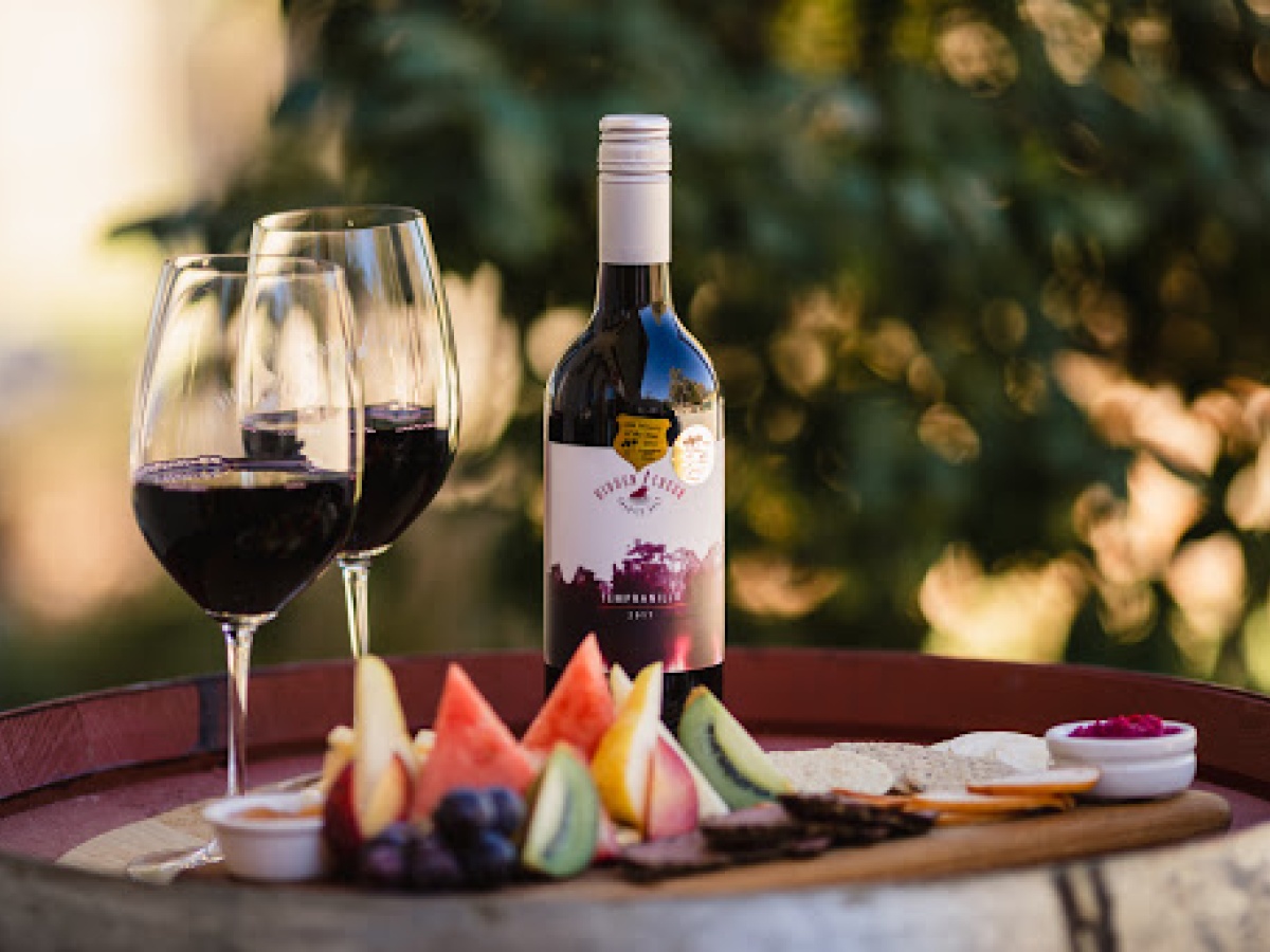 Hidden Creek Winery Cafe Vineyard