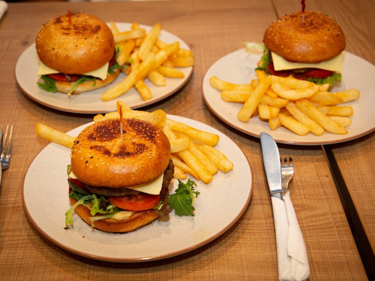The Coffee Club Café – Bateau Bay