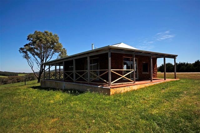Makikihi Country Hotel, Makikihi