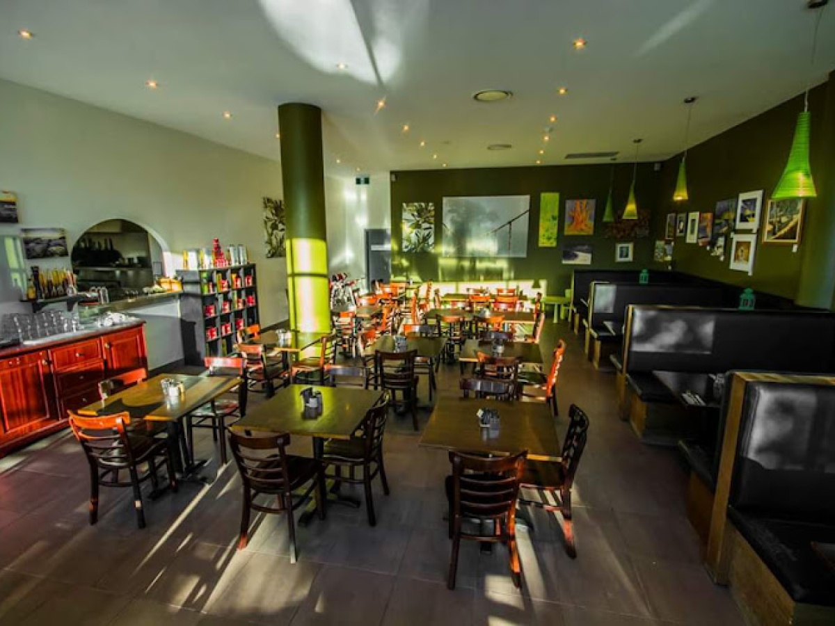 The Green Olive Cafe Restaurant, Little Bay