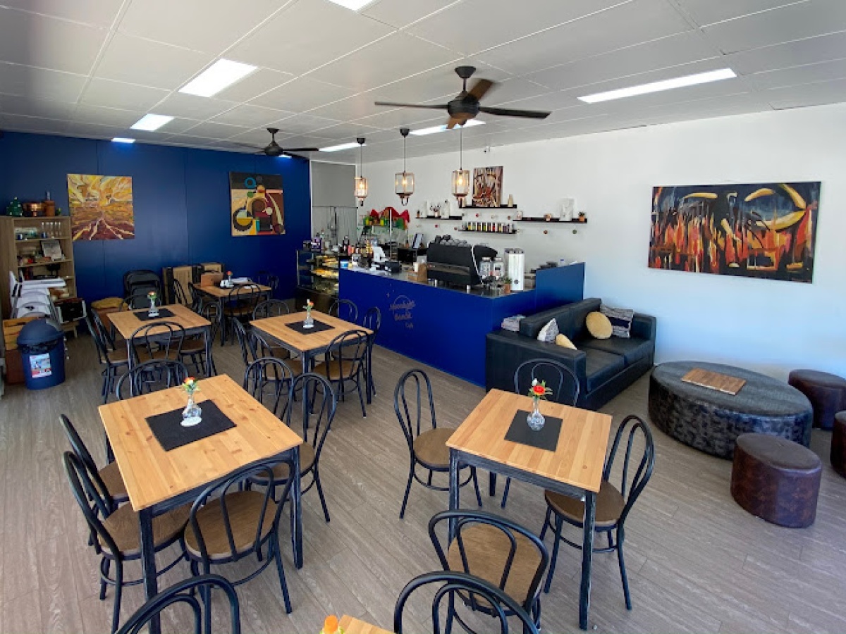 Moonlight Bandit Café