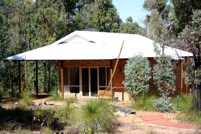 Chalets on Woodlands Hotel, Darwin River