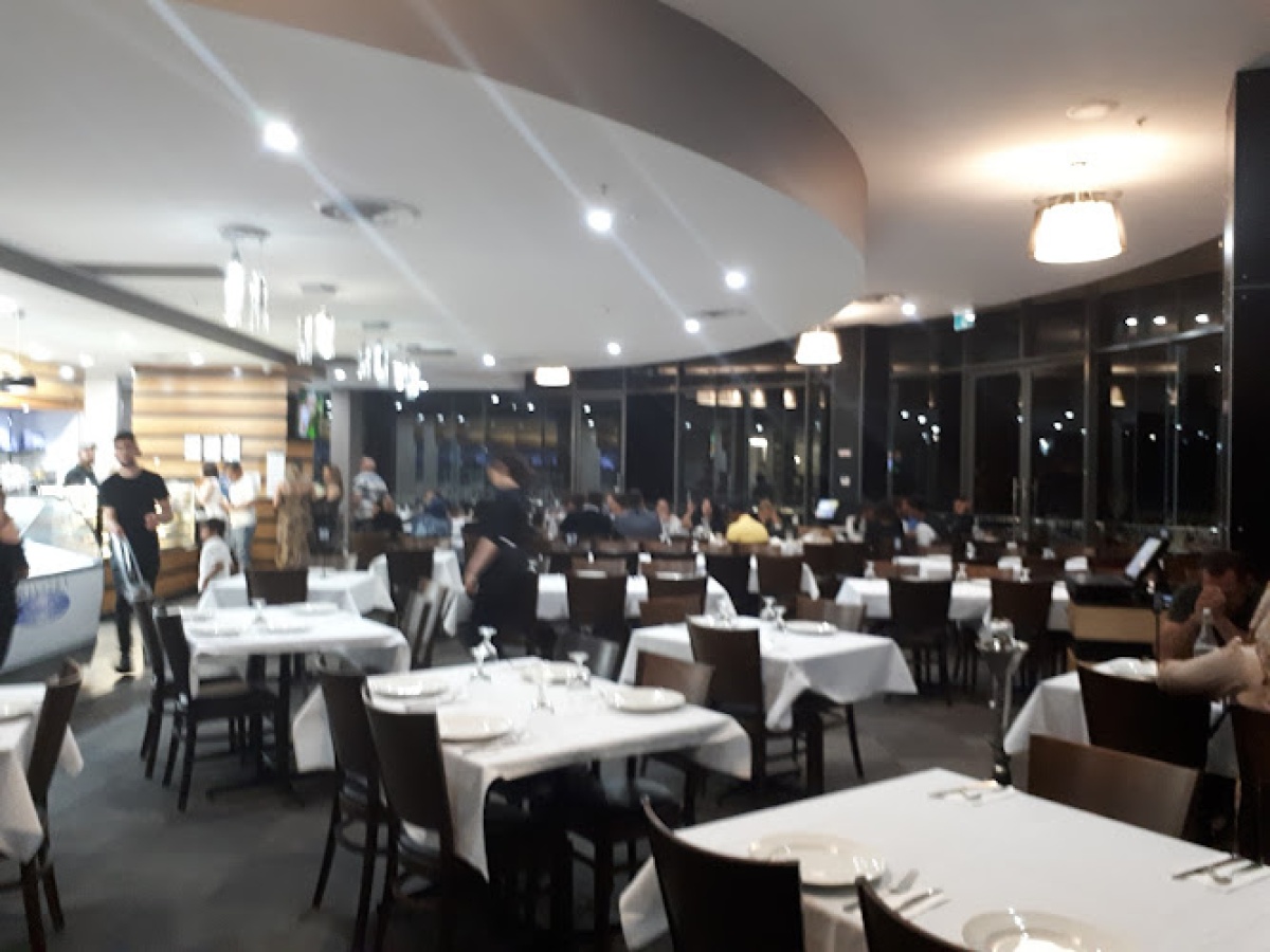 Riviera Cafe and Restaurant, Maribyrnong