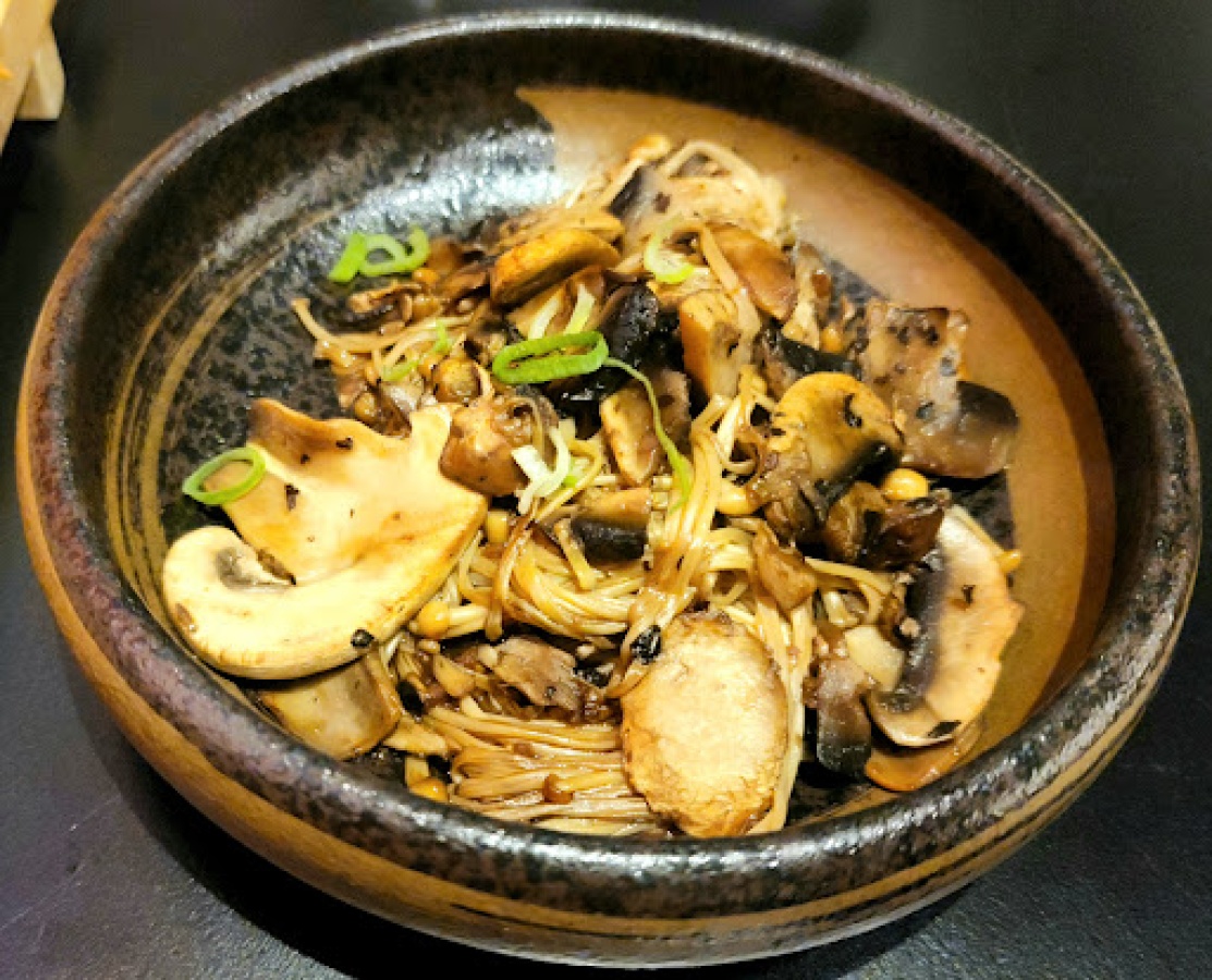 Nijumaru Japanese Restaurant