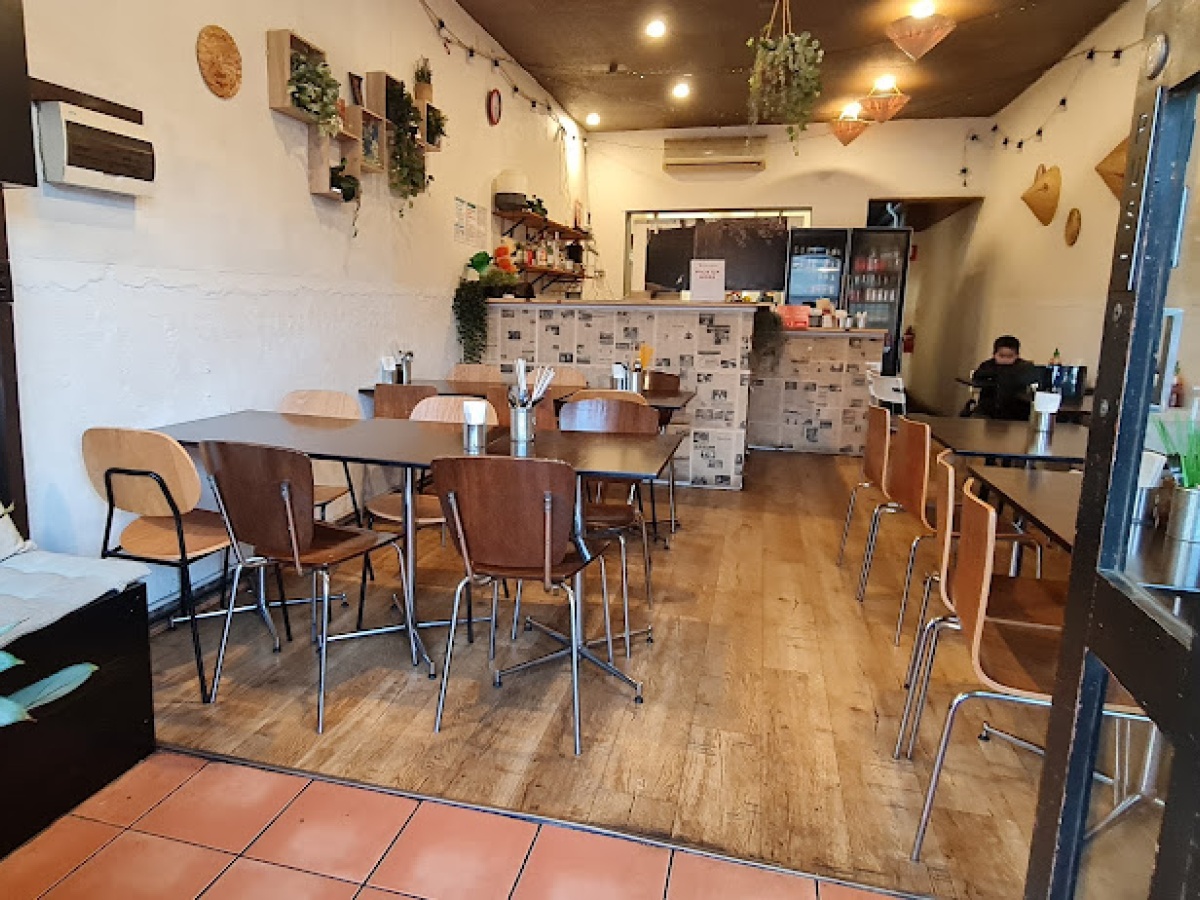 Giant Viet St Kilda
