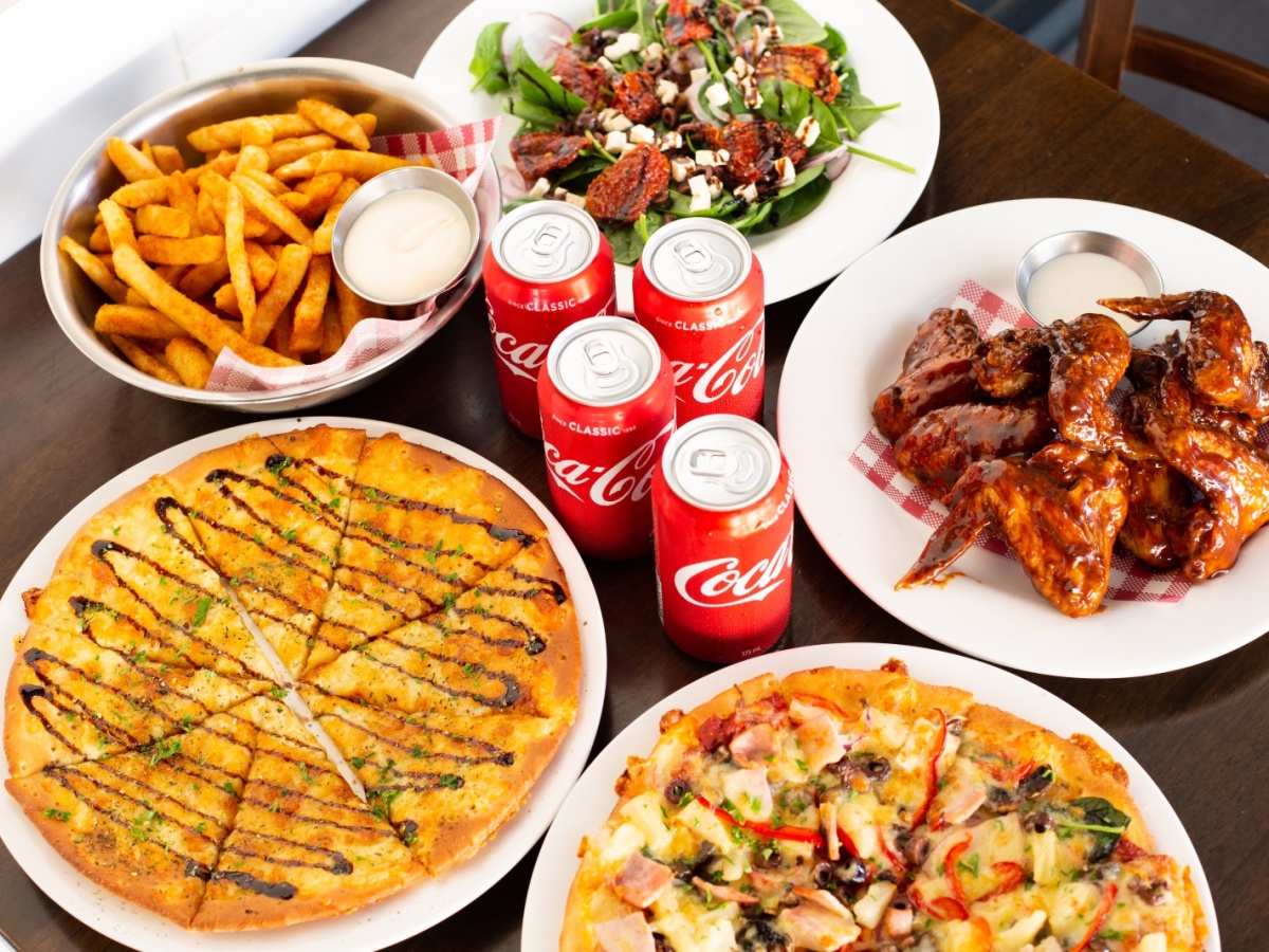 Laffos Bar & Pizzeria