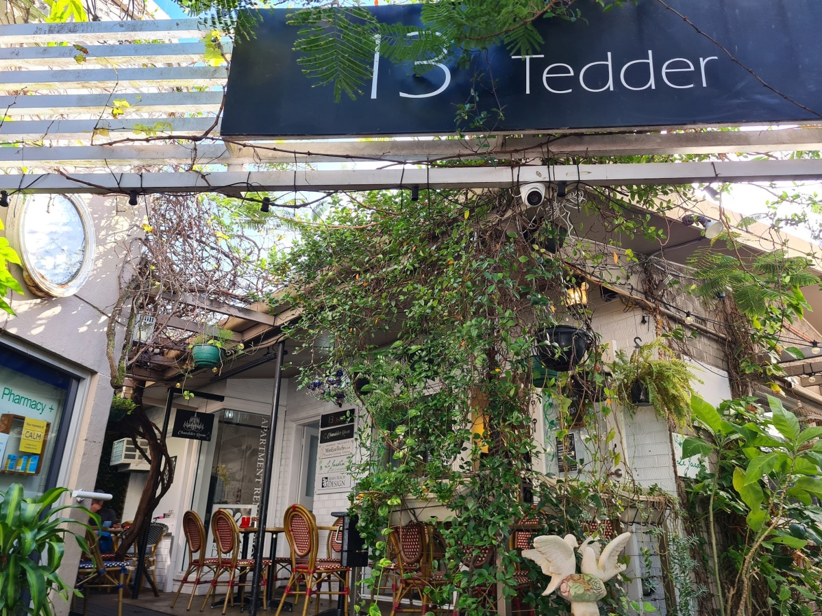 Le Jardin Cafe Restaurant