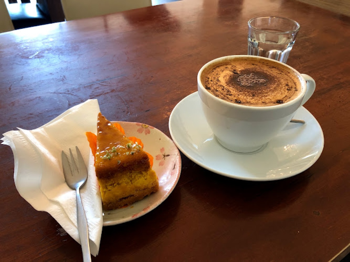 L’eclair Patisserie
