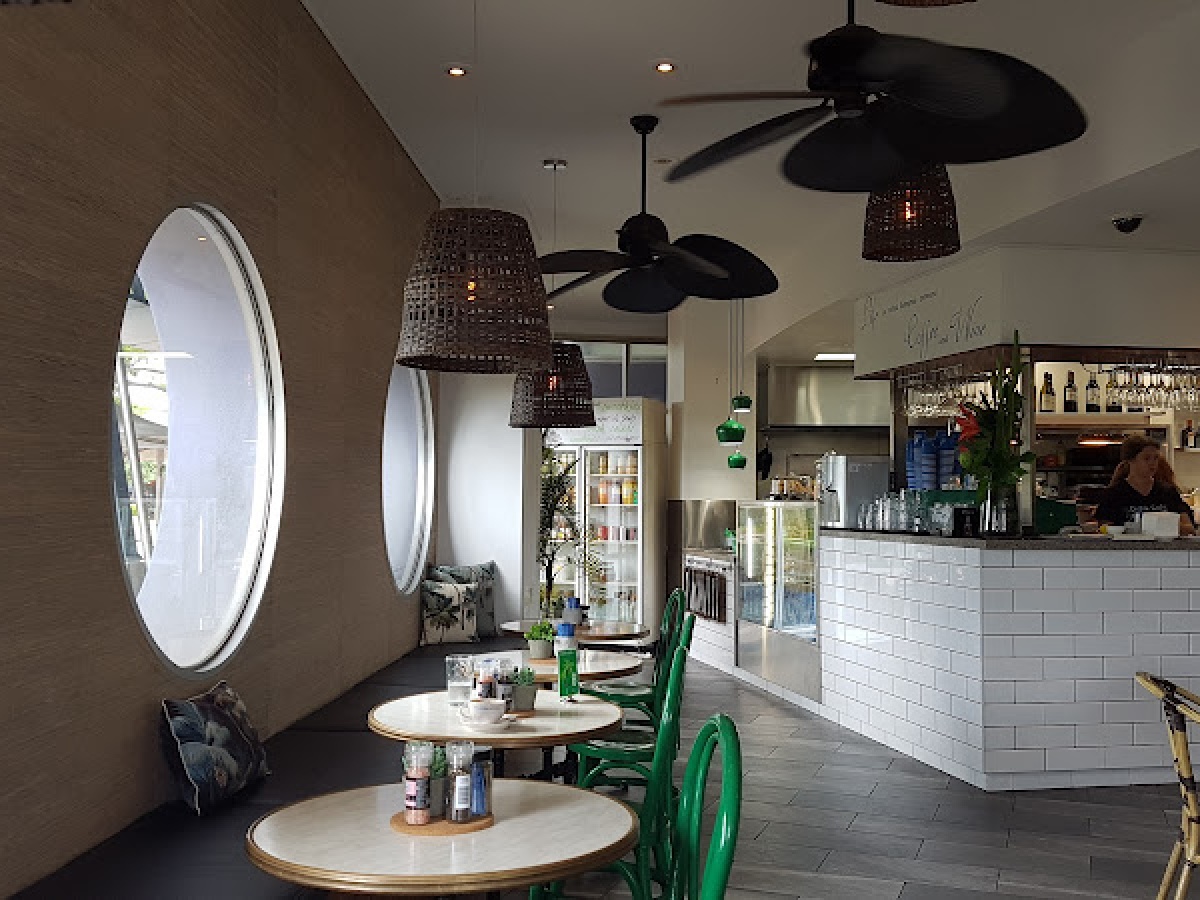 Little Bloomfield Cafe & Wine Bar