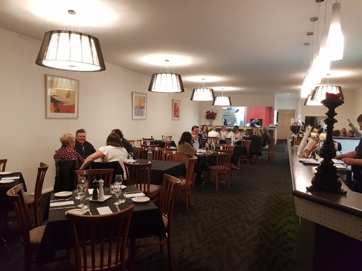 Lussino’s Italian Restaurant