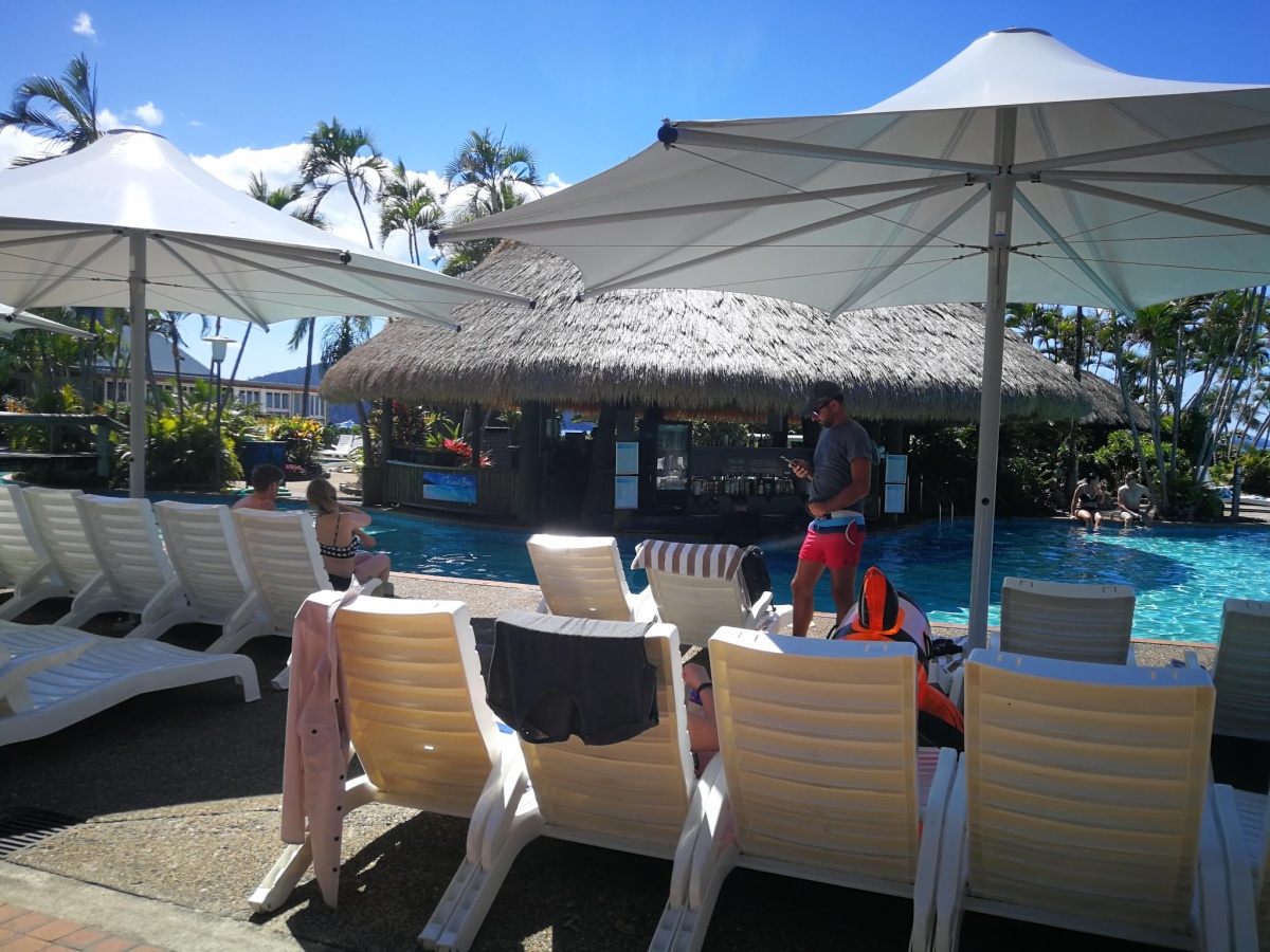 Main Pool Bar