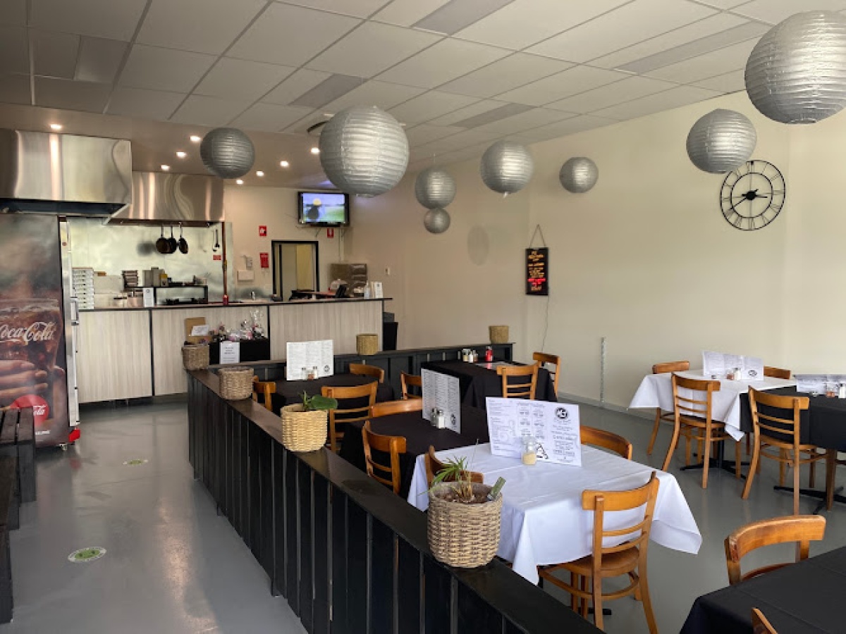 MJ Pizza & Pasta Cafe