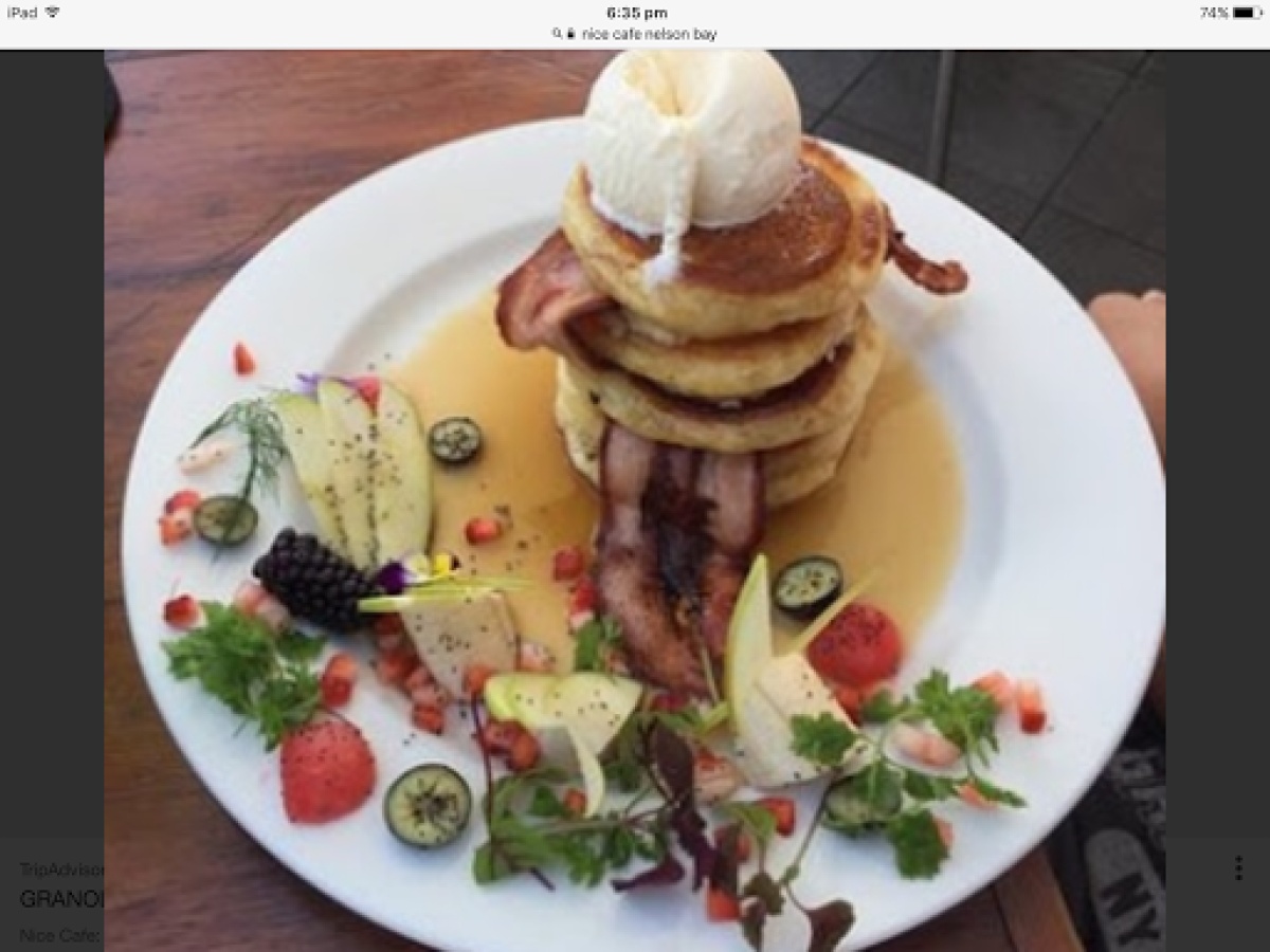 Nice cafe at Nelson Bay