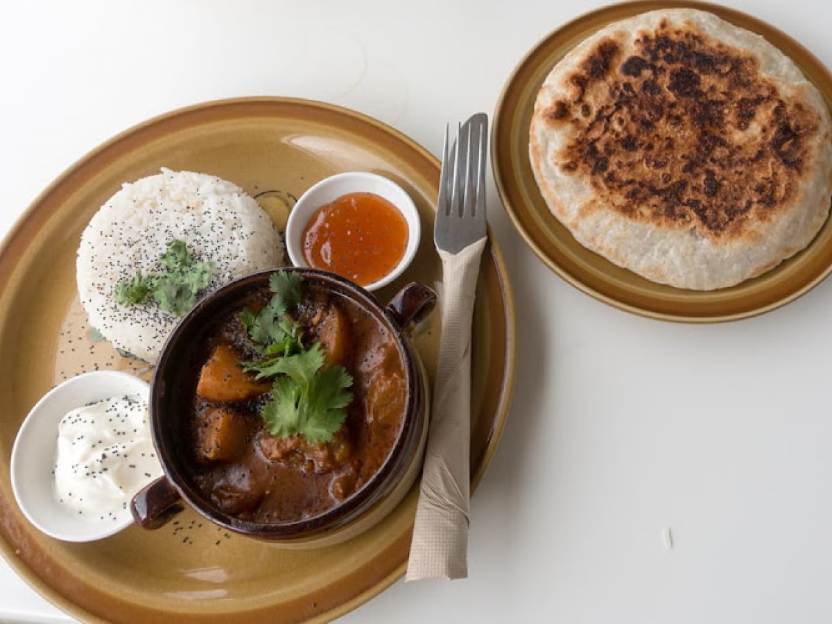 Nourish Wholefoods & Cafe