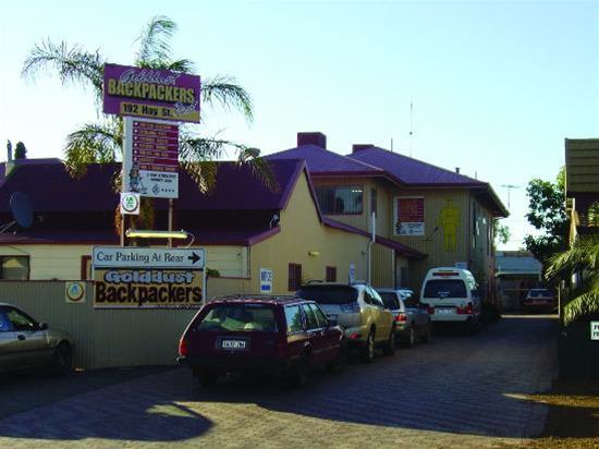 Gold Coast Theme Park Family Villa