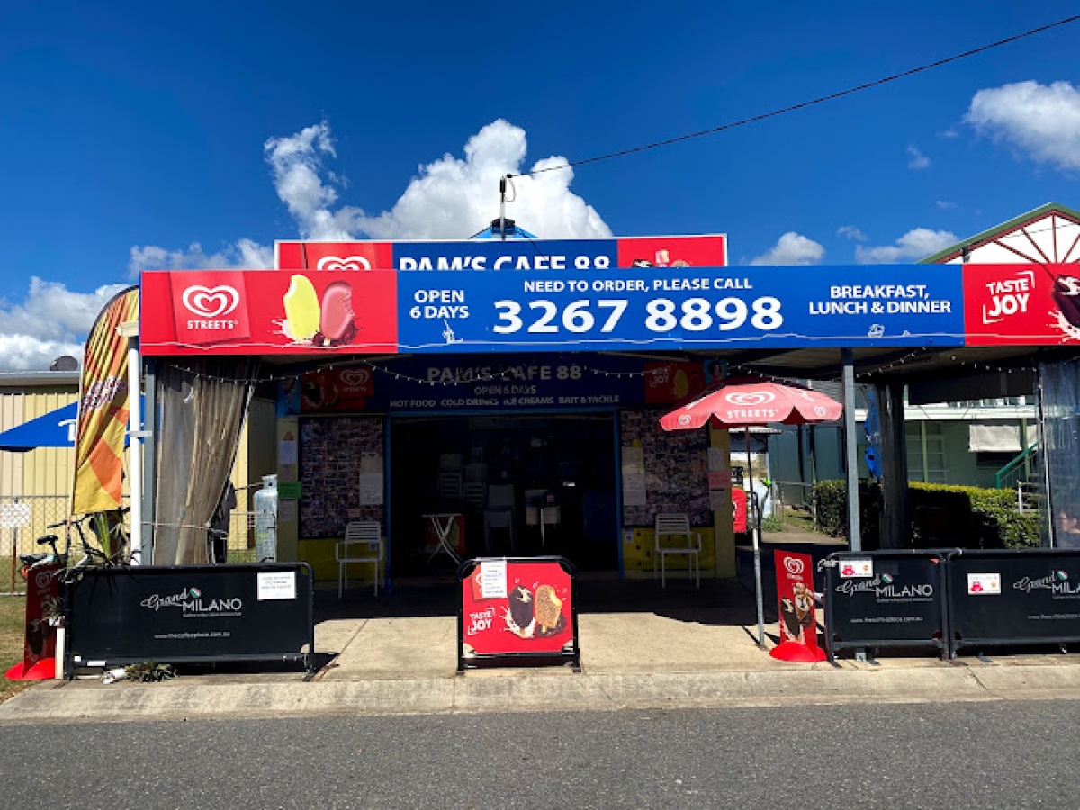 Pam’s Cafe 88, Nudgee Beach