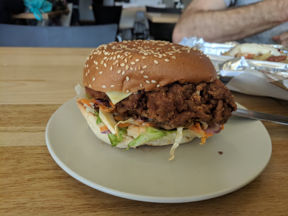 Peckish Cafe & Takeaway