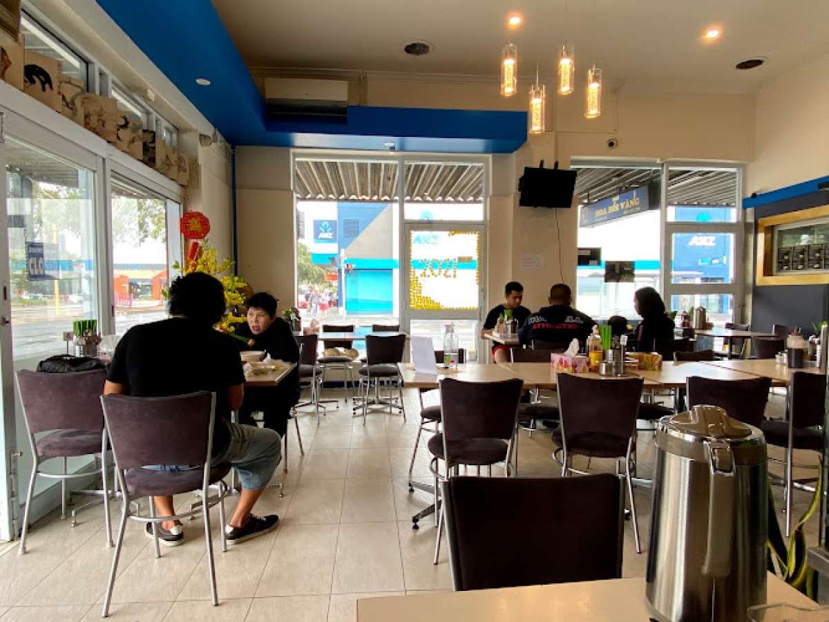 Ph Hoa Hi Vàng, Springvale