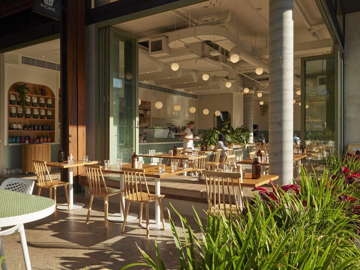 Picnic Cafe, West End