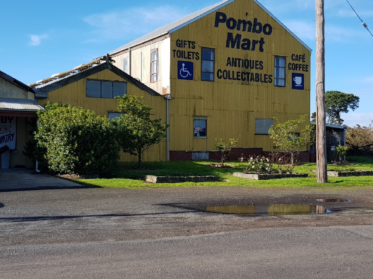 Pombo Mart
