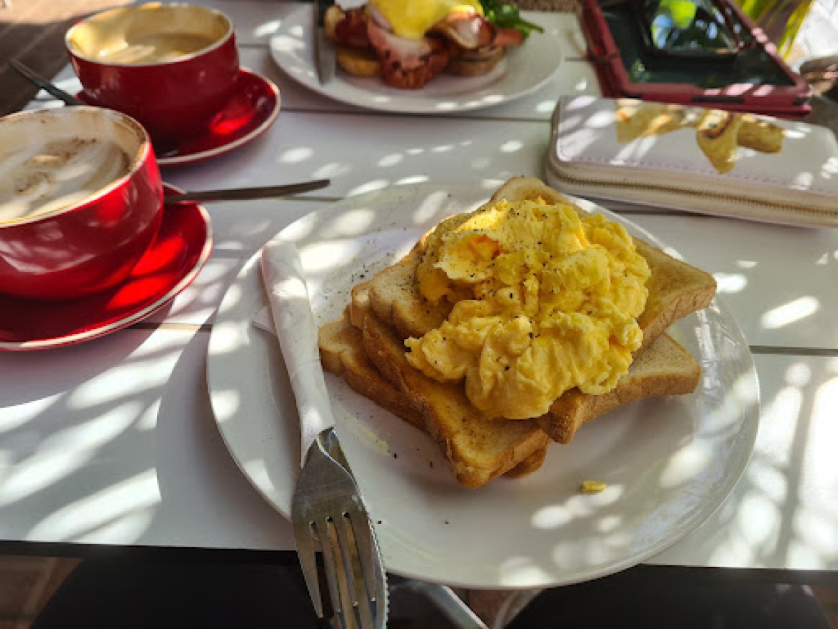 Pomegranate Cafe