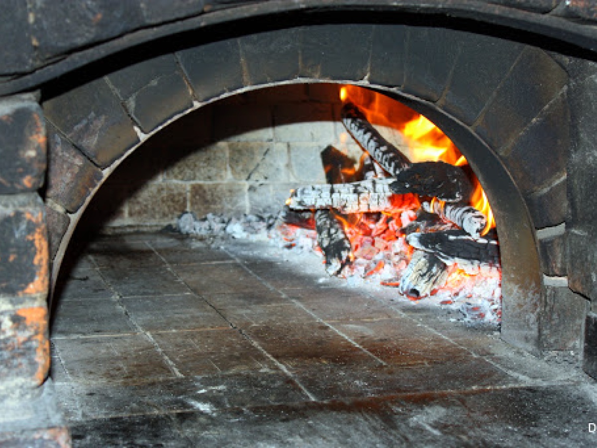 Russell’s Pizza