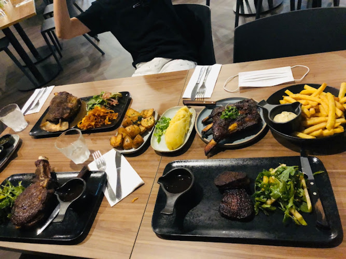 Seven Brothers Steakhouse