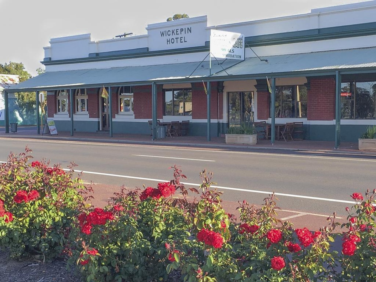 Wickepin Hotel and Harvest Cafe